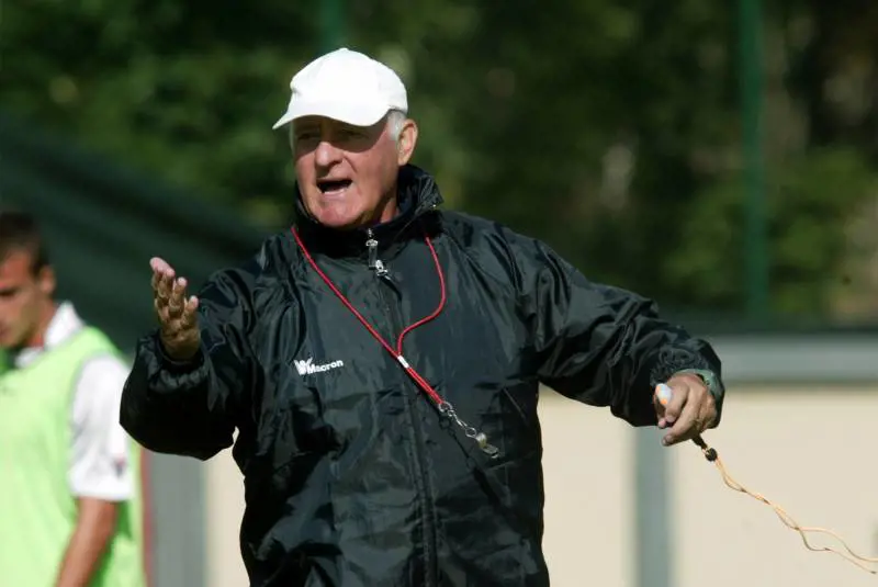 Gli 80 anni di Sor Carle': pane, pallone e fantasia