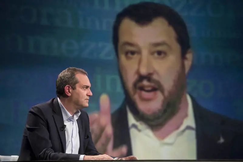 Famiglie gay, De Magistris accusa la Lega