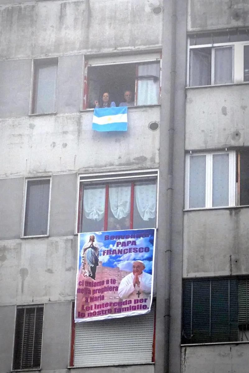 Il quartiere: "Spenti i riflettori, qualcosa cambi"