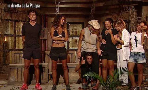 Isola dei Famosi, in arrivo due sorprese per Giulio Base e Samantha De Grenet