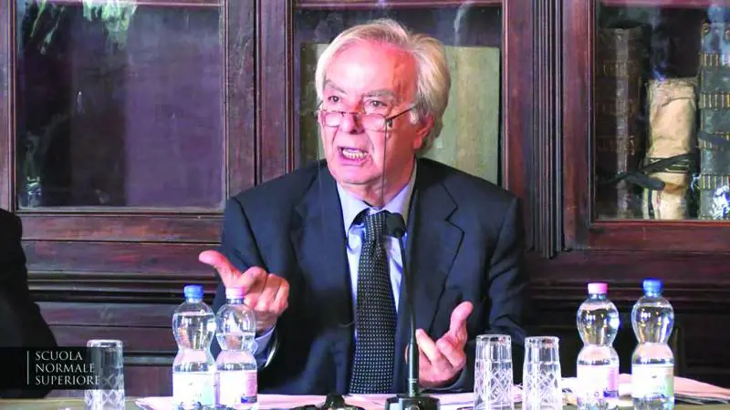 "Non saper comprendere è un furto di democrazia. E così si finisce ingannati"