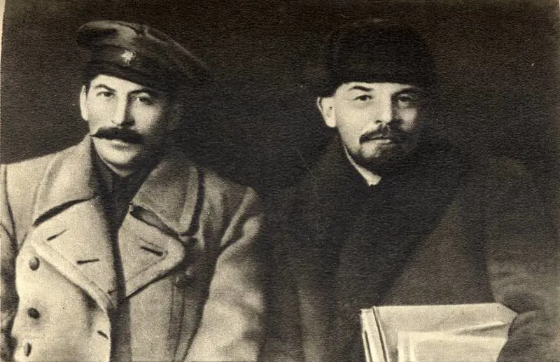 E il compagno Lenin sfruttò la Grande Guerra per inventare la rivoluzione imperialista