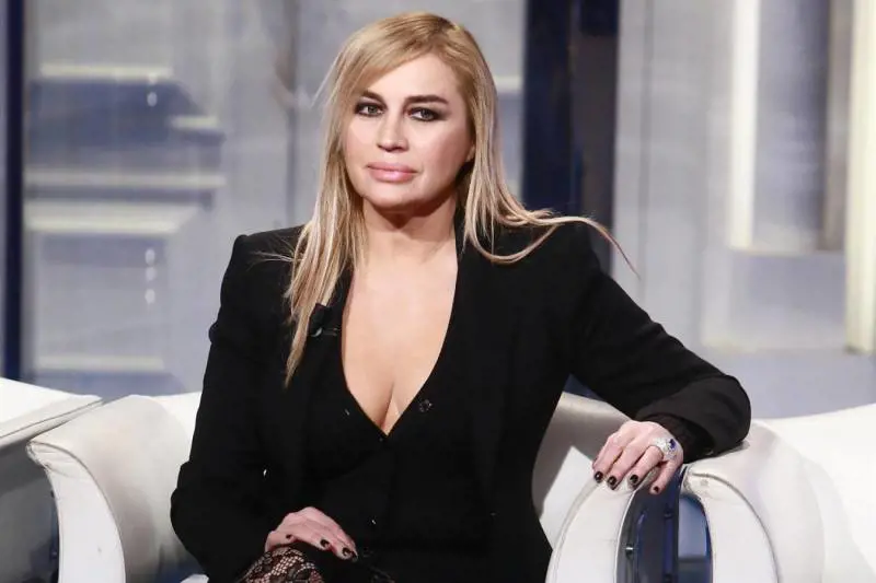 La rivelazione choc di Lory Del Santo: "Mio figlio si è tolto la vita"