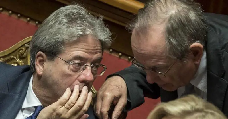 Padoan incassa l'ok dell'Ue alla manovrina