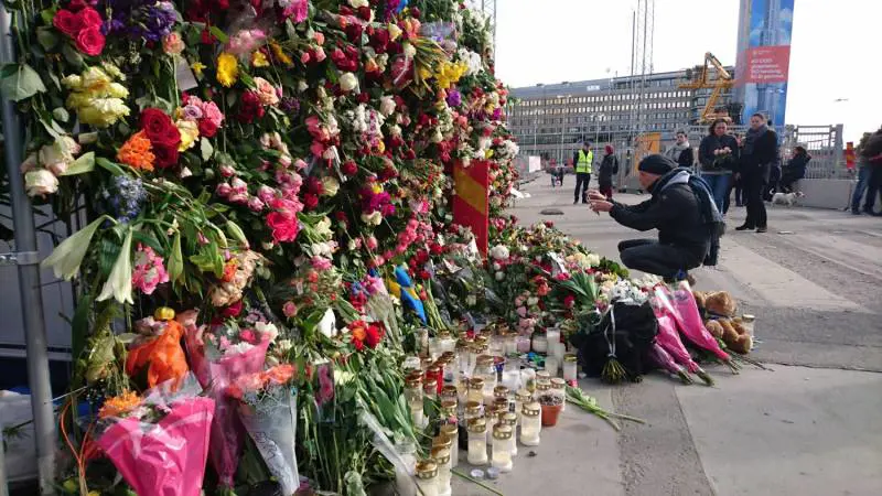 Dopo la strage di Stoccolma anche la Svezia fa dietrofront sull’accoglienza