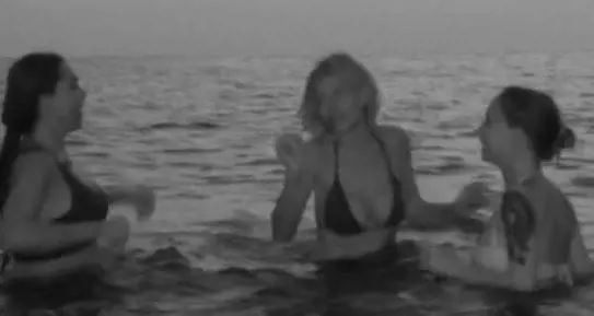 Isola dei Famosi, la frase di Eva scatena il pubblico: "Malena, non dargliela"