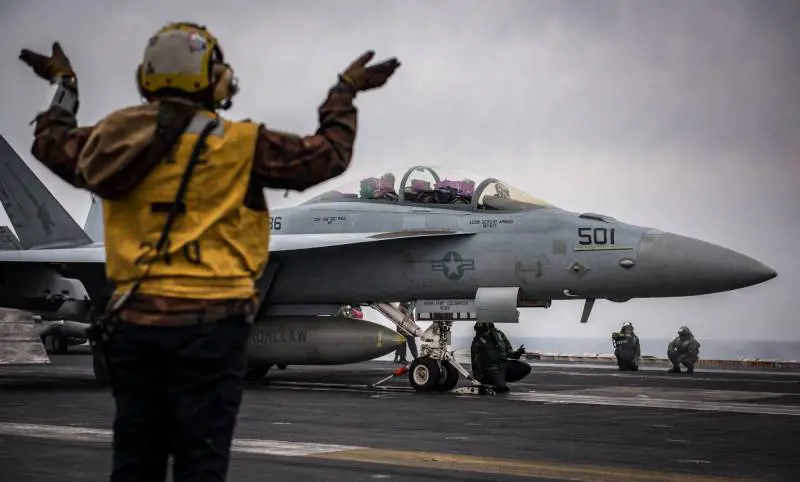La reazione Usa alle minacce: "Possibili raid in Nord Corea"