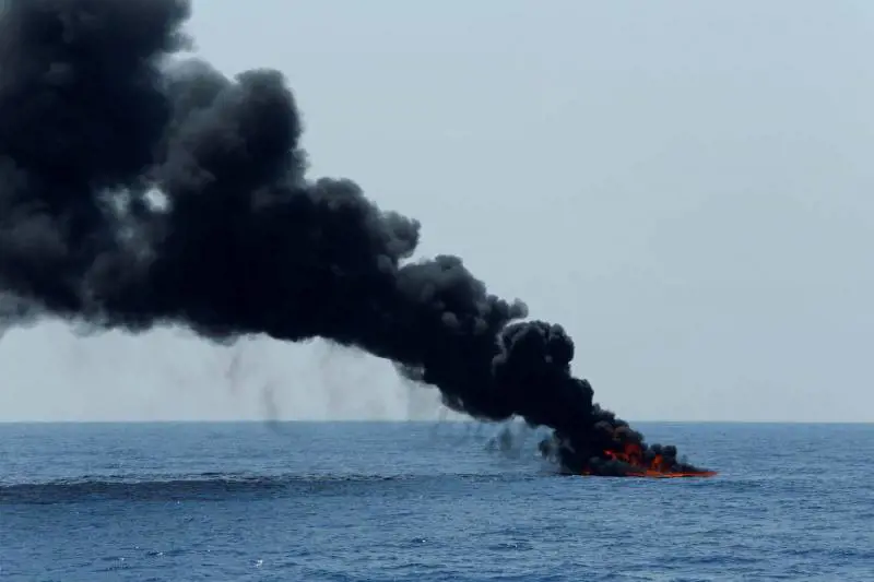 Altra tragedia nel Mediterraneo: almeno cento migranti dispersi
