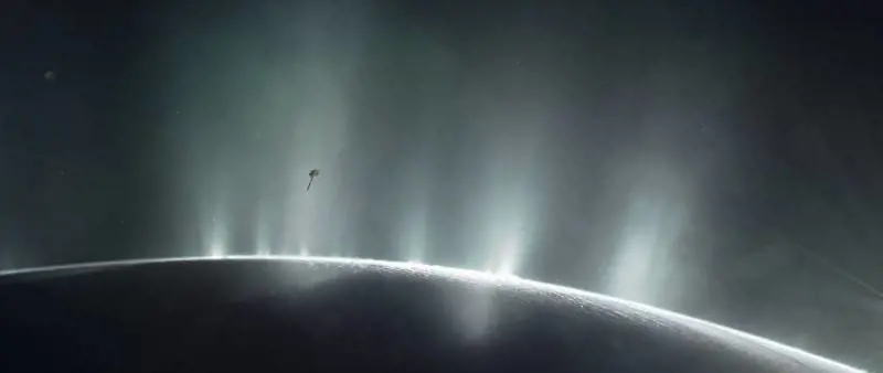 Possibili condizioni di vita nell'oceano di una delle lune di Saturno