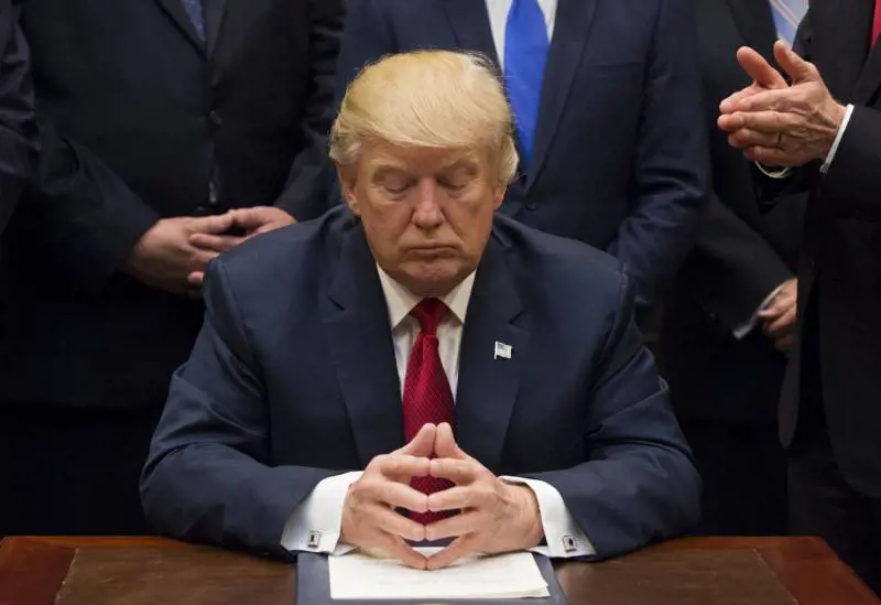 G7, Trump dormirà a Sigonella: "Taormina troppo pericolosa"