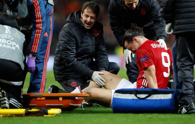 Ibrahimovic, il ginocchio fa crac: il Manchester United è in ansia