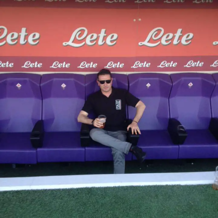 Lisbona, scontri fuori dallo stadio: tifoso viola muore investito da un'auto