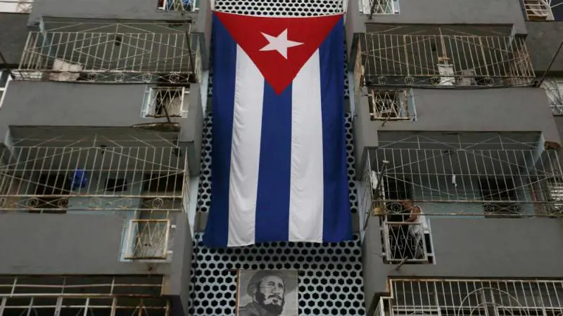 Versace e Armani sbarcano a Cuba