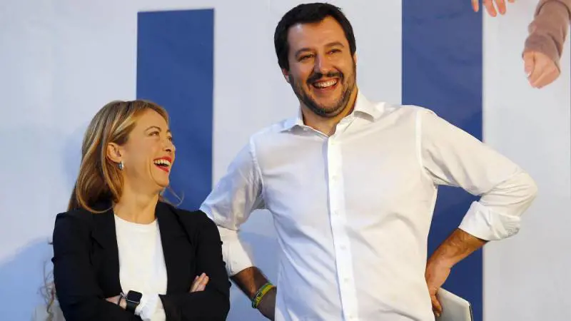 I populisti restano senza "traino vincente". E su Meloni e Salvini inizia il fuoco amico