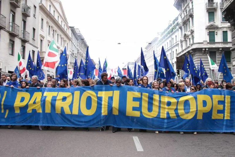 Gaffe Pd: "Presenta Coco Chanel come patriota Ue, ma fu spia nazista"