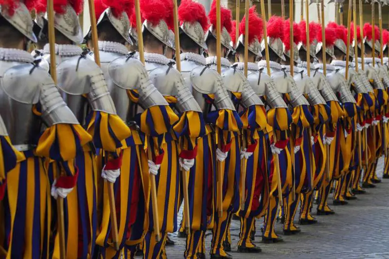 "Sparito nel nulla". Giallo sull'ex capo delle guardie svizzere