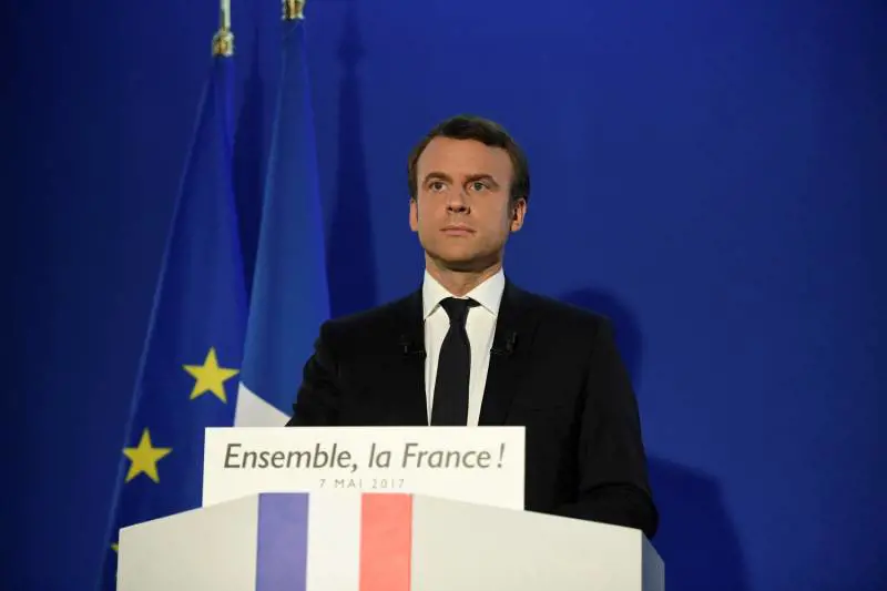 Macron presidente col record di astenuti