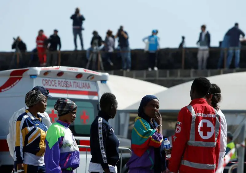 In 4 mesi oltre 43mila migranti: gli sbarchi sono fuori controllo