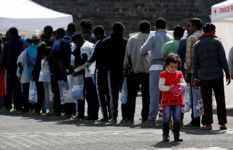 Migranti, il nuovo piano del Viminale: "Le Regioni dovranno ospitare di più"