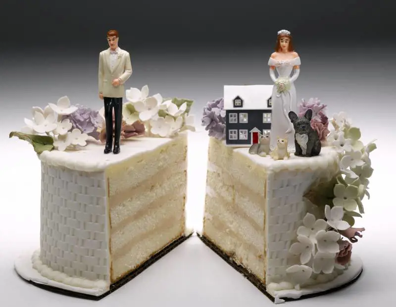 Divorzio, il piano Lega-M5s per rivedere l'assegno ai figli