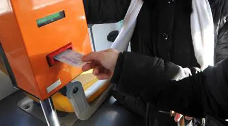 150 euro ai passeggeri-spia. "Segnalate chi non ha il biglietto"