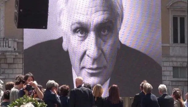 Pannella un anno dopo, la famiglia radicale divisa anche nel ricordo