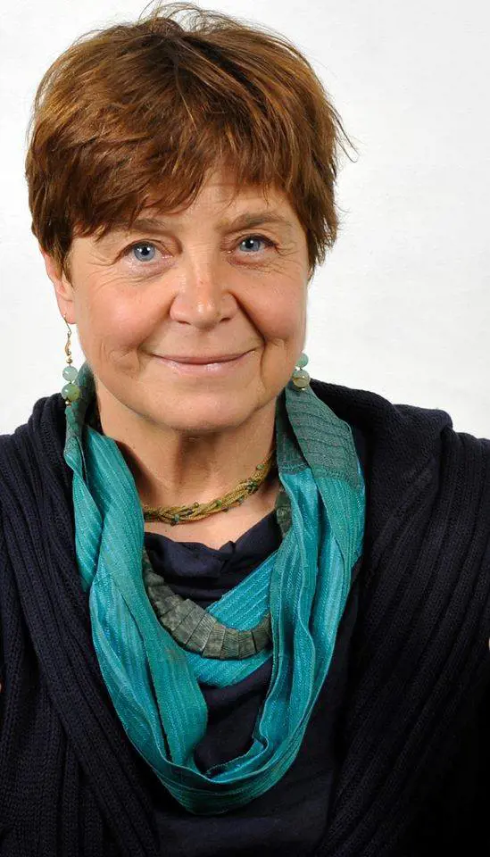 "Simpatie per coprofagi" Multa per diffamazione alla dottoressa De Mari
