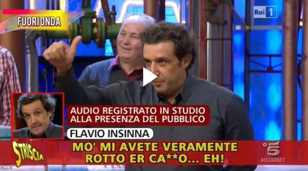 Striscia, nuovi video 'smascherano' Insinna: "Chi è l'idolo della sinistra"