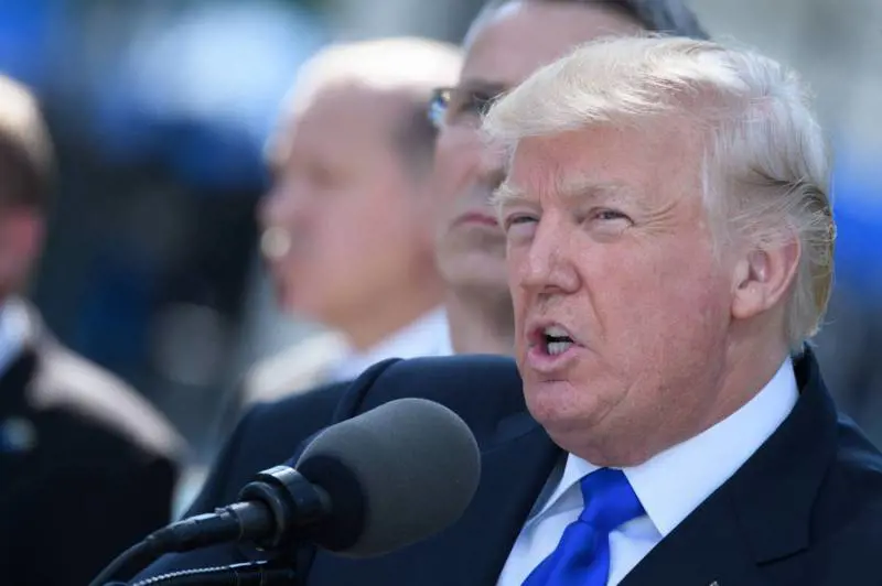 Ma cosa ha scritto Trump? Il refuso nel tweet è un giallo