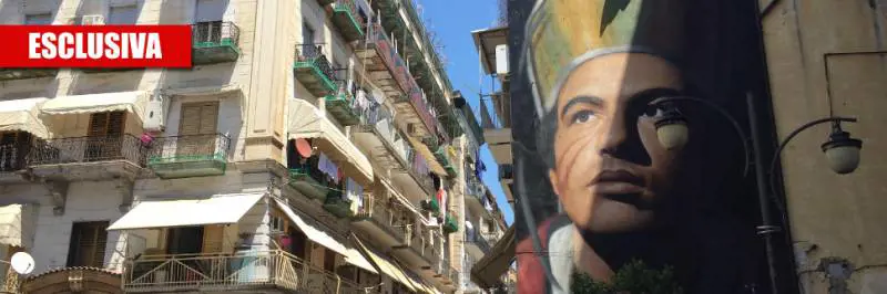 Napoli, tra i Decumani della Forcella rinati grazie a sarti e pizzerie