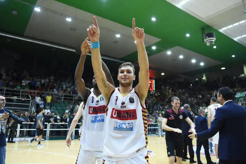 Venezia sbanca Avellino e ora sogna. Storica finale scudetto contro Trento