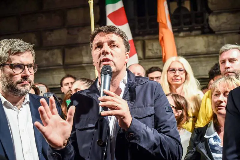 Renzi apre a Pisapia. Ma chiude le porte a D'Alema