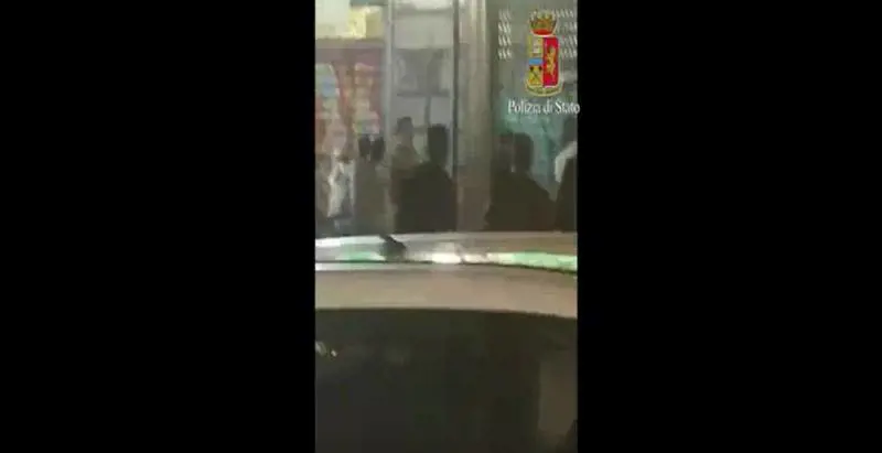 Stazione Termini, preso a morsi e pestato a sangue per un portafogli