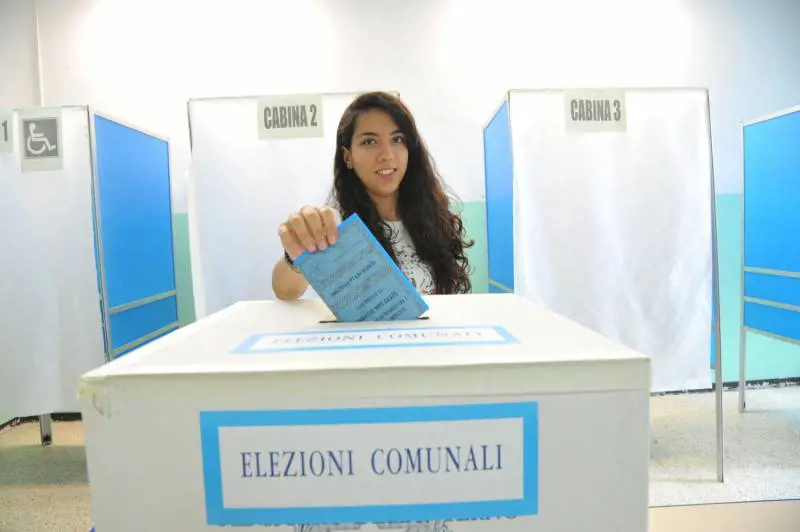 Elezioni in Sicilia, bene il centrodestra. Flop 5S: perse Bagheria e Gela