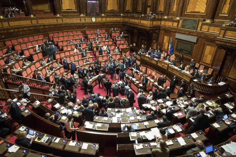 Biotestamento, Renzi ne parla con il sacerdote: “Approveremo la legge”