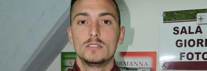 Dal calcio ai film hard: Davide lascia la serie D e raggiunge Siffredi