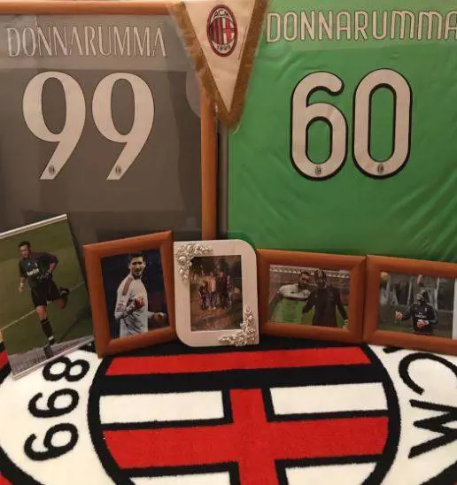 Lo sfogo del fratello di Donnarumma: "Chi insulta non tifa Milan"