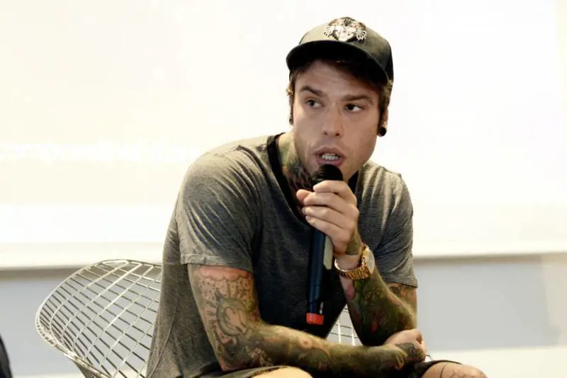 Fedez: "Ho provato qualsiasi tipo di droga, tranne l'eroina"