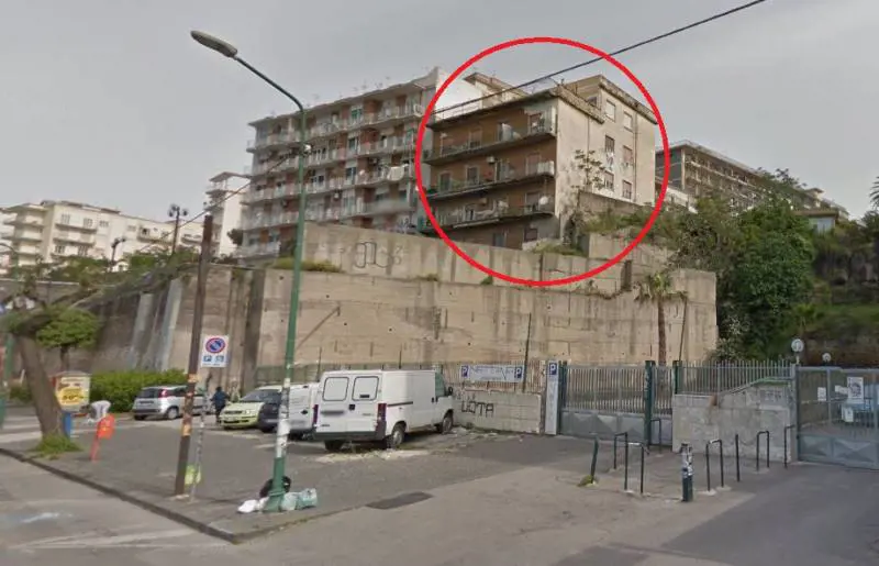 Crollo di Torre Annunziata: "C'erano già avvisaglie di pericolo"