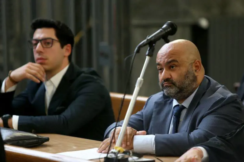 Lega Nord, condannati Umberto Bossi e il figlio Renzo