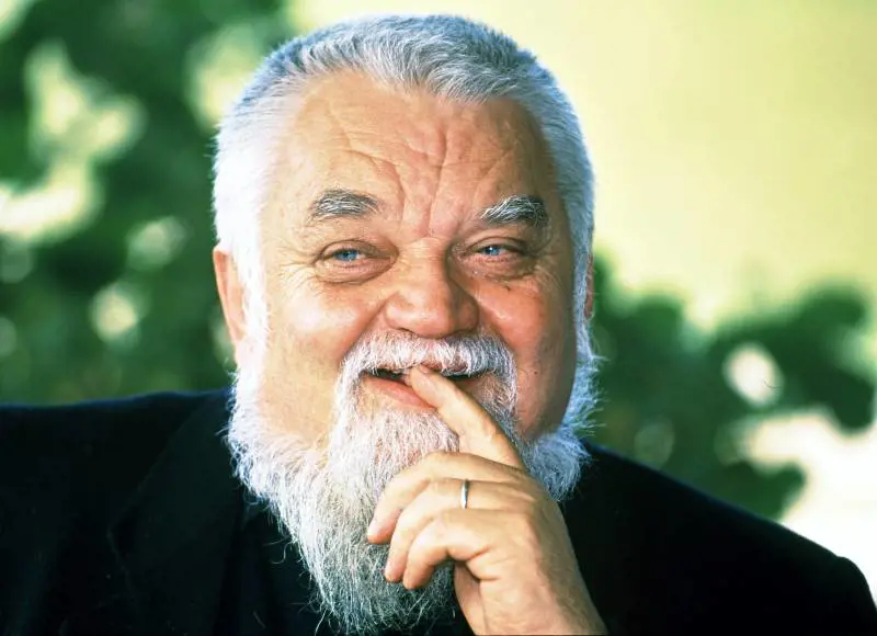 "Obbedisco", Enzo Bianchi dice addio alla comunità