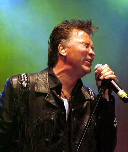 Incidente d'auto per Paul Young in Brianza: guidava una Panda