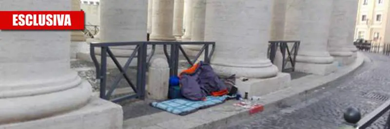 Degrado, ecco lo spettacolo che Roma riserva ai turisti del Vaticano