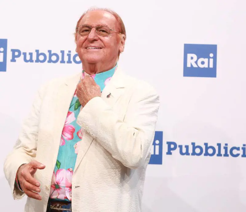 Arbore sta con Baglioni: "Politica ossessionata dal controllo della tv"
