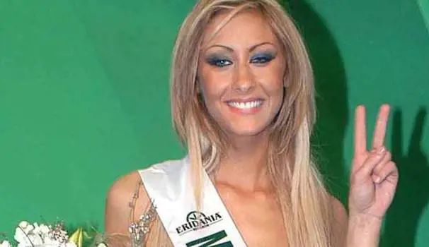 Ospedale psichiatrico per l'ex miss Padania, ma lei non ci sta