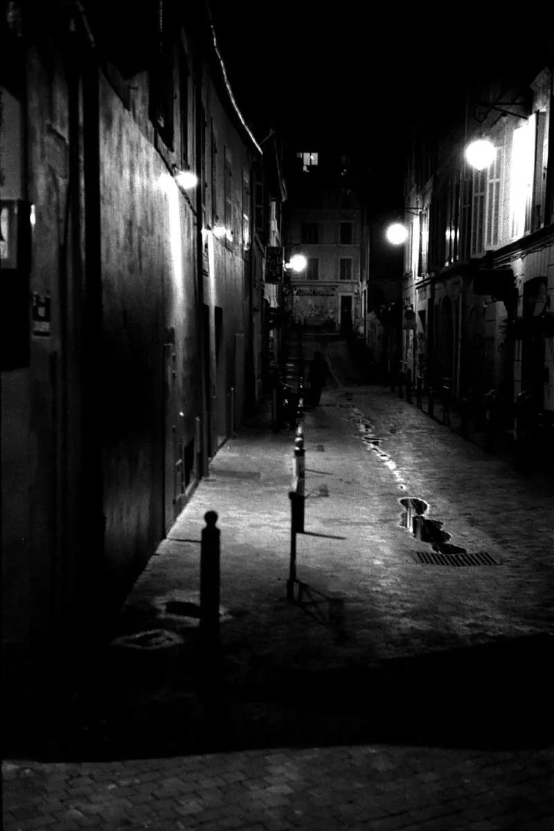 Le indagini fanno scoprire il lato oscuro dell'ispettore