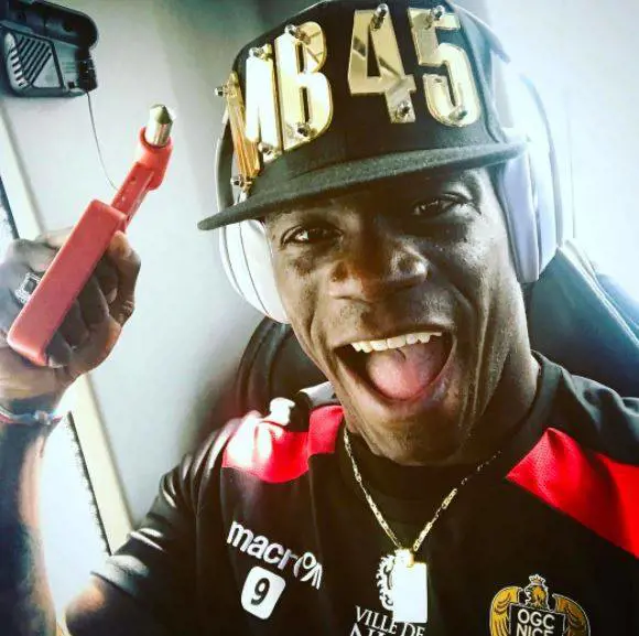 Mario Balotelli replica: "A 200 all'ora in autostrada? Non è vero"