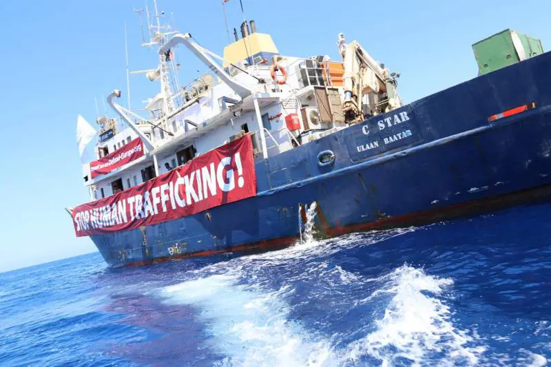 Guidò la nave anti Ong: leader di Defend Europe arrestato a Londra