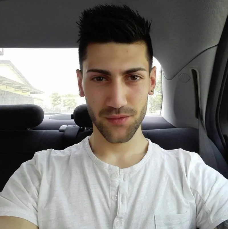 "Così hanno pestato Daniele in discoteca"
