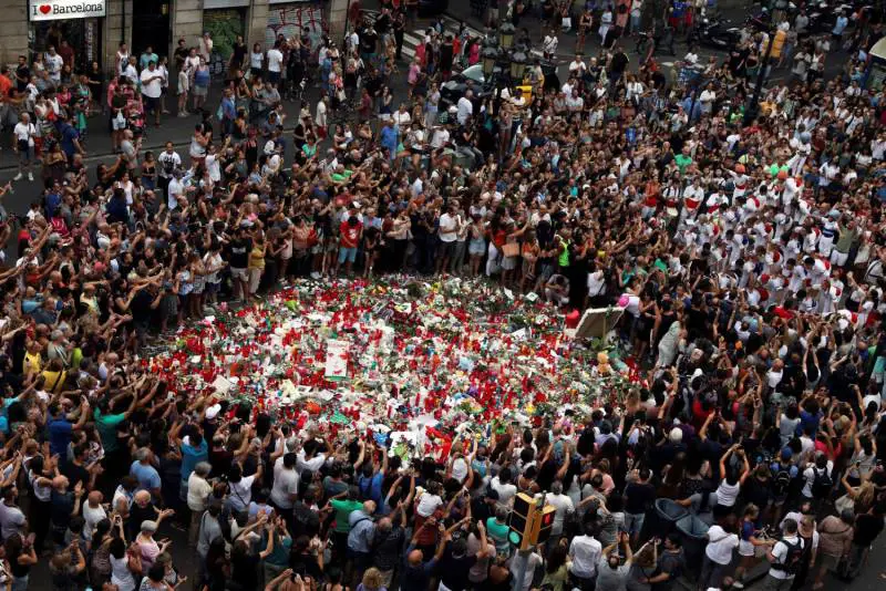 Barcellona, messa alla "Sagrada Familia" in ricordo delle vittime